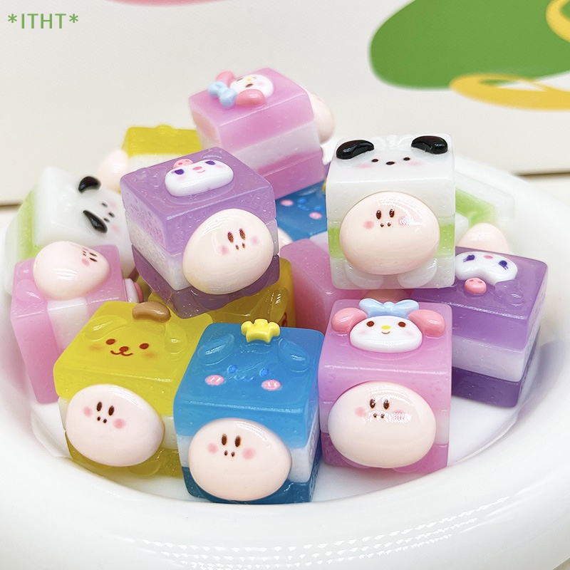 Bộ 2 Mô Hình Đá Viên Mini Bằng Nhựa Phát Quang Dùng Trang Trí Mới