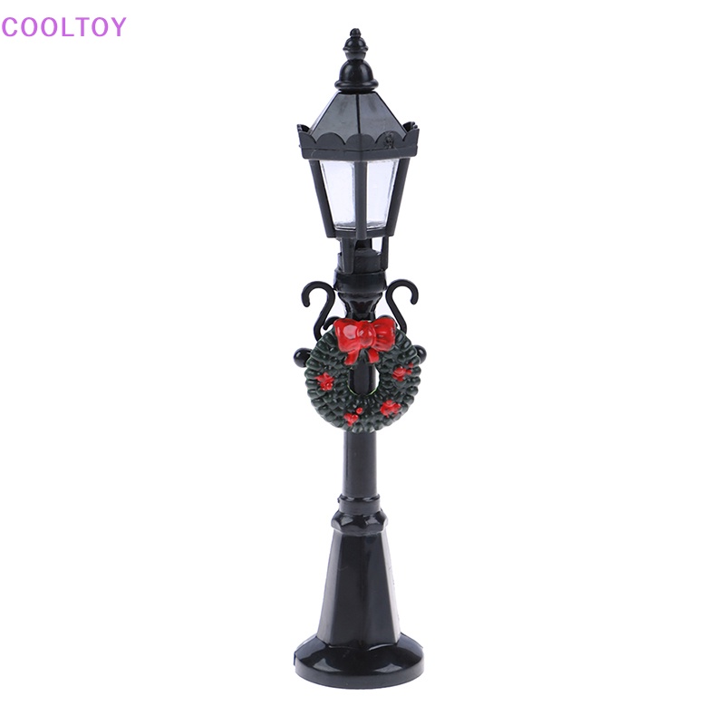 Mô Hình Đèn Đường 1 / 12 Dùng Trang Trí Nhà Búp Bê