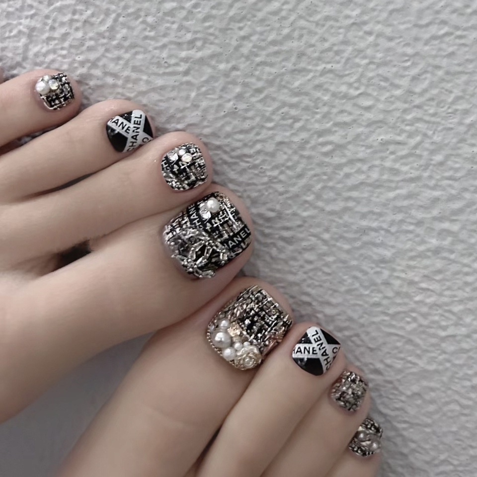 Set 24 Móng Chân Giả Cổ Điển