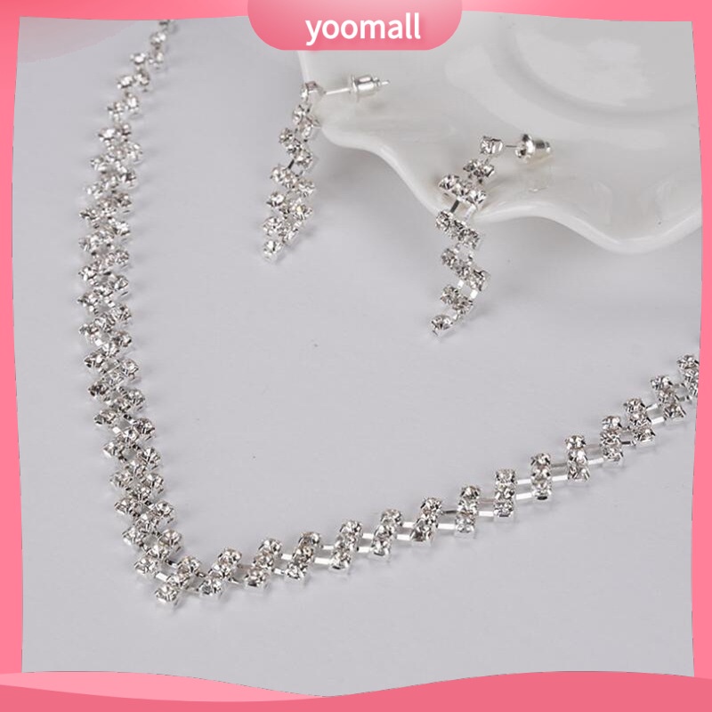 Bộ Dây Chuyền Và Đôi Khuyên Tai Đính Đá Sang Trọng Cho Cô Dâu