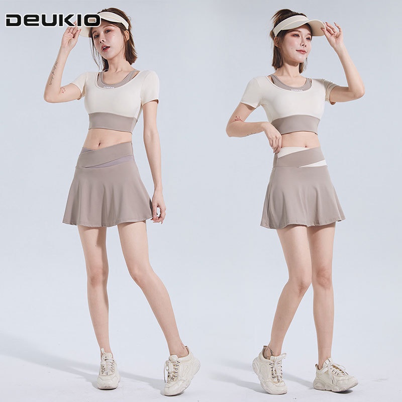 Deukio Set Áo Thun Ngắn Tay Cổ Tròn + Chân Váy Ngắn Lưng Cao Giả Hai Lớp Màu Thời Trang Thể Thao Cho Nữ