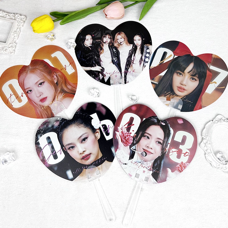 Quạt Cầm Tay Hình Trái Tim Nhóm Nhạc BLACKPINK