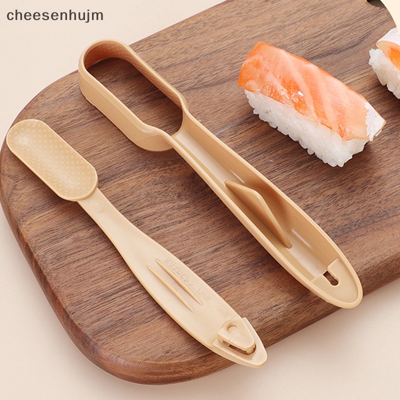Khuôn Làm Sushi DIY Bằng Nhựa Tiện Dụng Cho Nhà Bếp