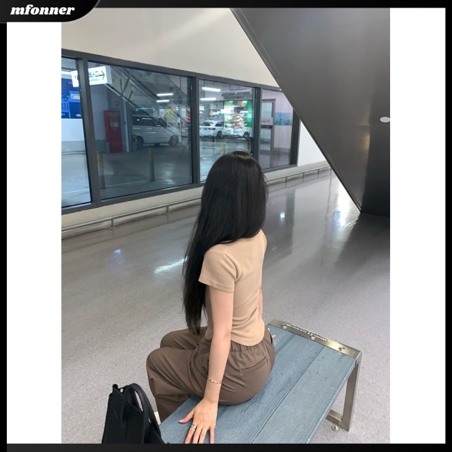 Áo Thun Tay Ngắn Cổ Vuông Khoét Sâu Gợi Cảm Cho Nữ