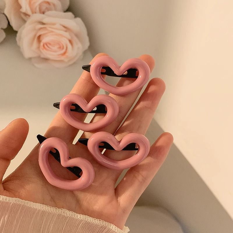 Set 10 Kẹp Tóc Nữ Hình Trái Tim Màu Hồng Dễ Thương