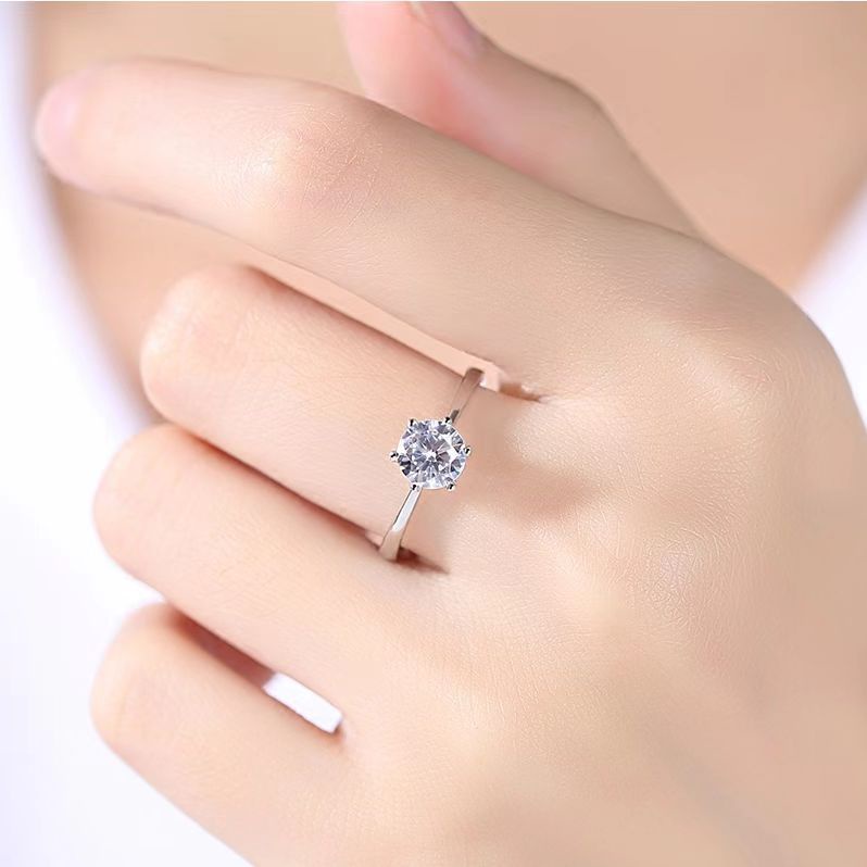 Nhẫn Dạng Mở Có Thể Điều Chỉnh Kích Thước One Carat of Platinum Moissanite Đá Moissanite Quà