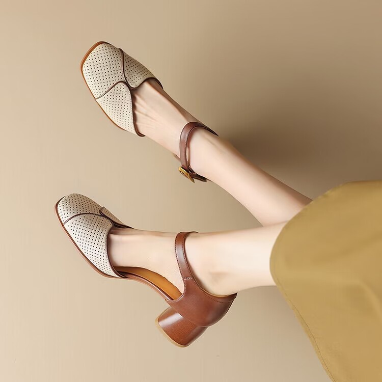 Sandal Cao Gót Hở Ngón Cài Khóa Màu Sắc Thời Trang Mùa Hè 2023 Phong Cách retro Cho Nữ
