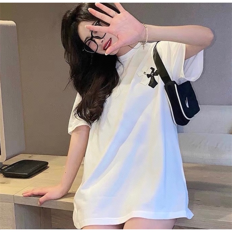 Áo Thun Tay Ngắn Chất Liệu Cotton Và Da Màu Trắng / Đen Thời Trang Cho Nam Và Nữ