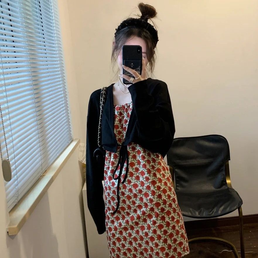 Jiashucheng Set Áo Váy Hai Dây Kèm Áo Khoác Cardigan Ngắn Phong Cách Thời Trang Xuân Hè Mới 2023