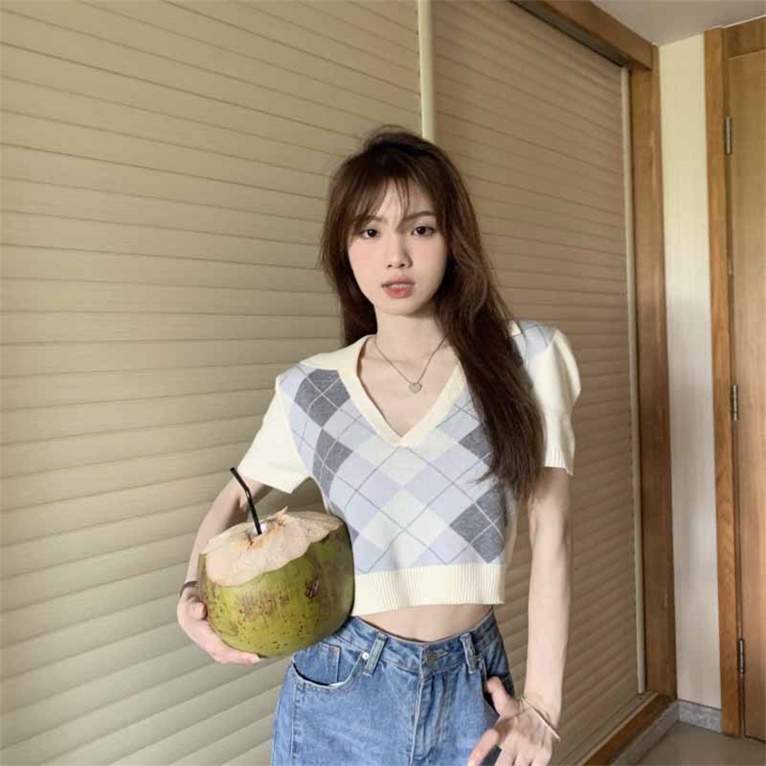 Áo Thun Dệt Kim Ngắn Tay Ôm Dáng Cổ Chữ V Đính Đá Kiểu Hàn Quốc Cho Nữ