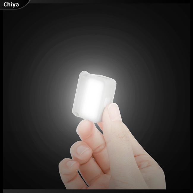 Đèn Kẹp Điện Thoại Mini L375 2 Chiều Mềm Mại Có Thể Điều Chỉnh Độ Sáng 3 Màu Kèm Hộp Sạc