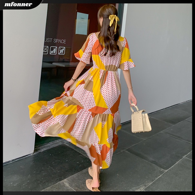 Đầm Voan Dáng Dài Họa Tiết Chấm Bi Thiết Kế Tay Loe Chiết Eo Nữ Tính