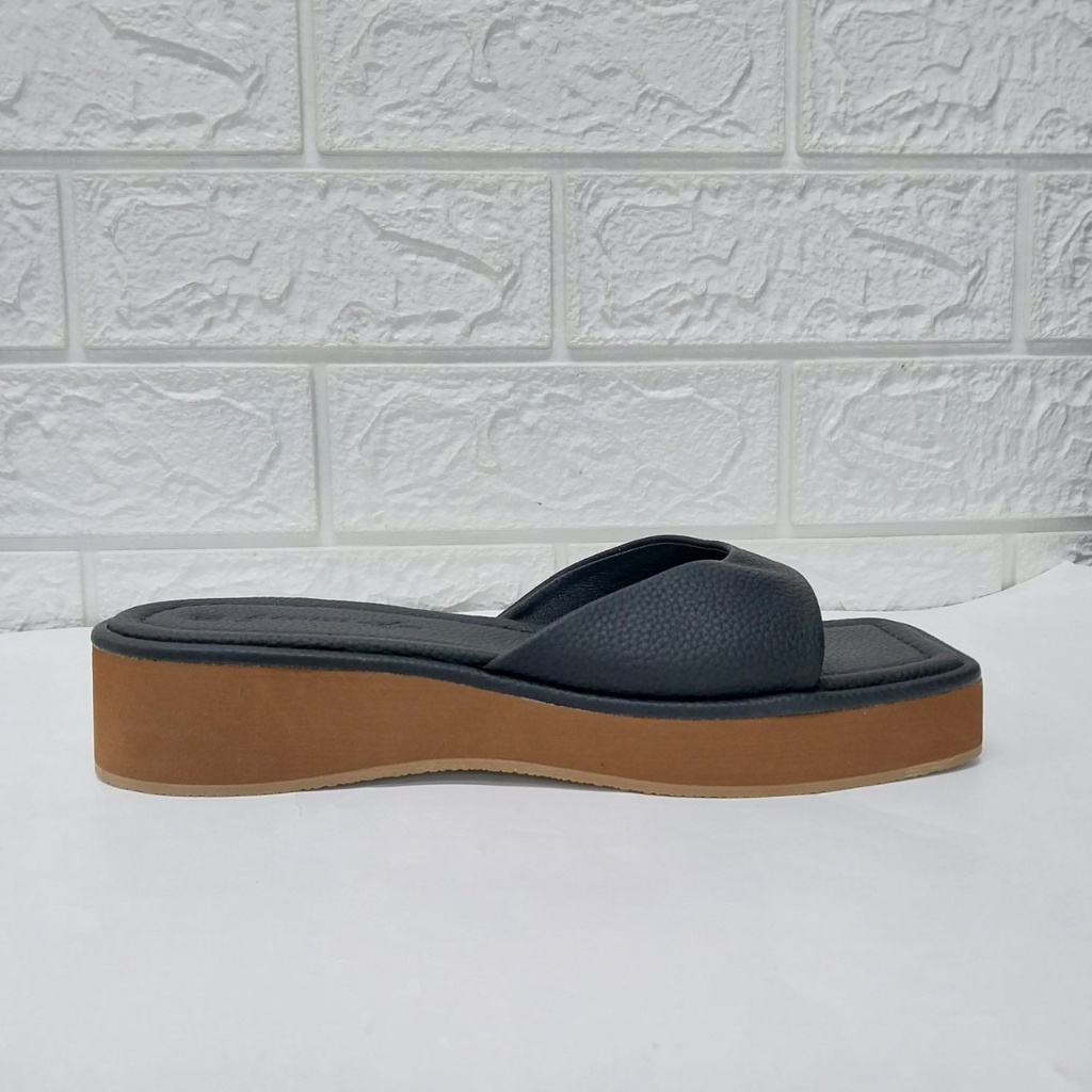 Dép COLEE mũi vuông