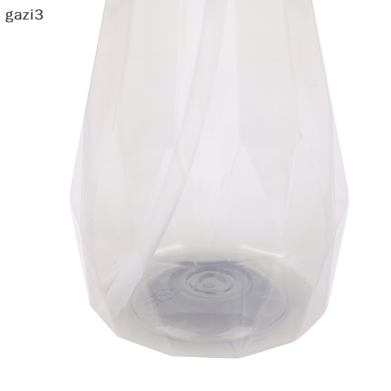 1 Chai Nhựa Có Thể Đổ Đầy Sương Dùng Để Trồng Cây