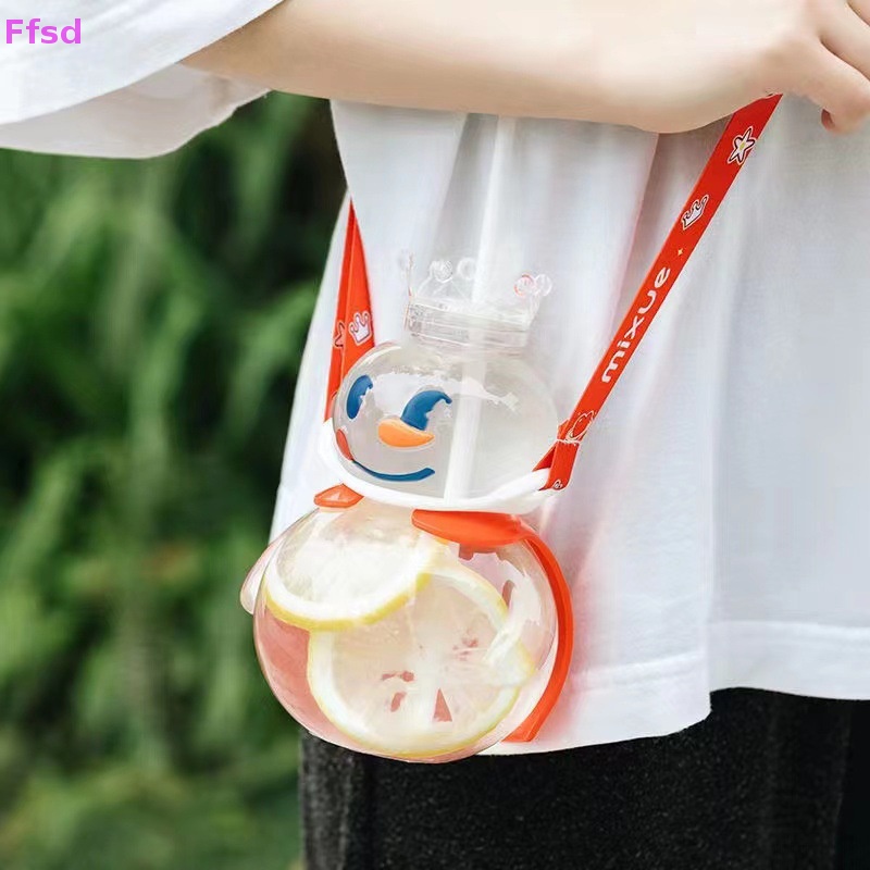 Bình Nước Hình Người Tuyết Dễ Thương 700ml