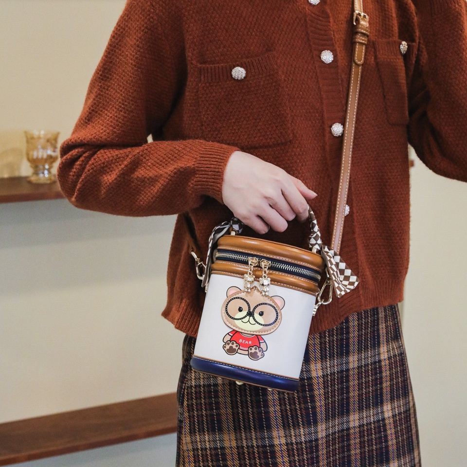 Túi đeo chéo nữ 2023 Gấu mới dễ thương Phim hoạt hình Túi Đeo Vai túi ví nữ