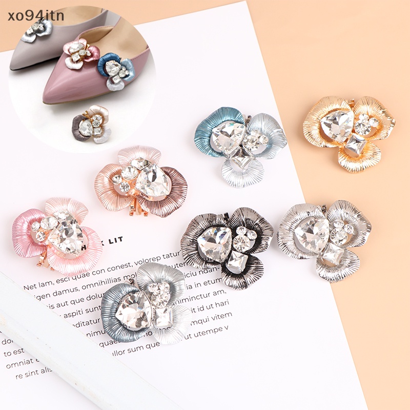 Kẹp Cài Khóa Giày Cao Gót Đính Đá Hình Hoa Trang Nhã Dành Cho Nữ