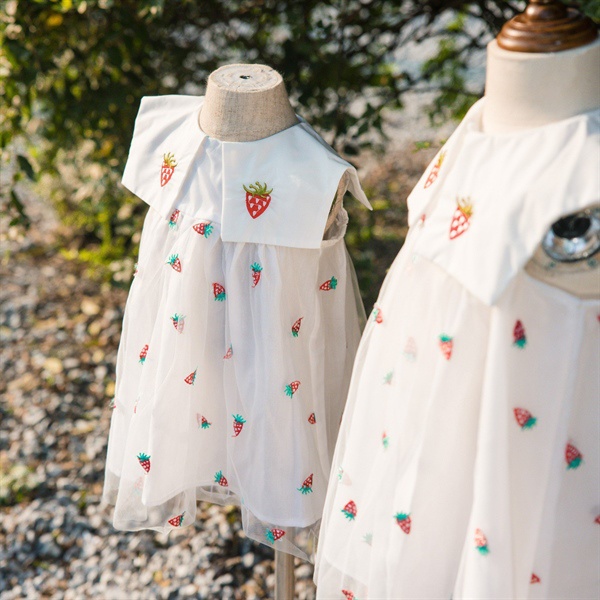 Váy ren công chúa 5080 thêu dâu tây