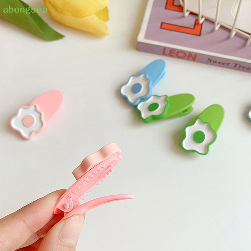 Set 2 Kẹp Tóc Hình Bông Hoa Màu Sắc Ngọt Ngào Phong Cách Vintage Cho Nữ