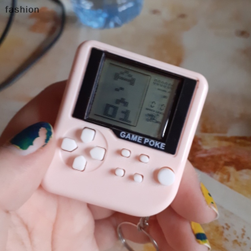 Máy chơi game cổ điển mini retro hoài cổ với bảng điều khiển móc khóa VN