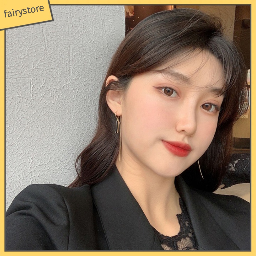 1 Cặp Bông Tai Dáng Dài Viền Lá Tua Rua Màu Sắc Tương Phản Cổ Điển Thời Trang Cho Nữ