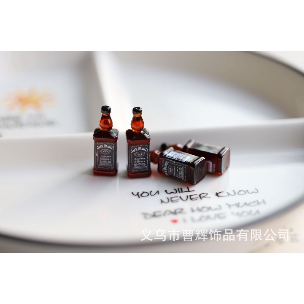 Mô hình chai rượu tây mini trang trí độc lạ chụp ảnh  | Mini House