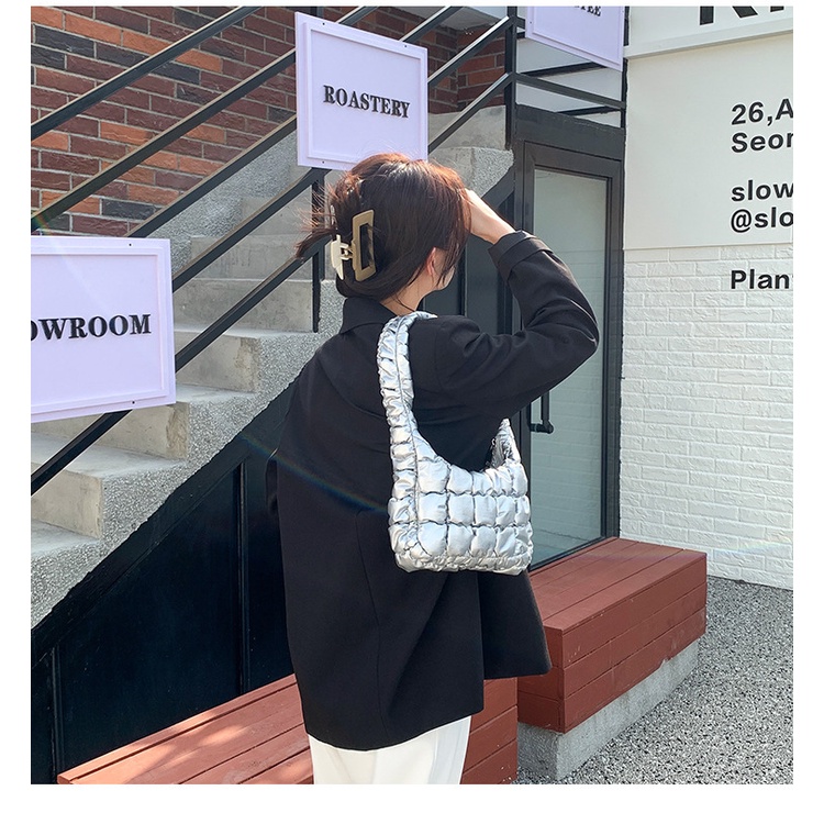 Túi Xách Đeo Vai Chất Liệu Da Mềm Đính Đá Cao Cấp Thời Trang Dành Cho Nữ