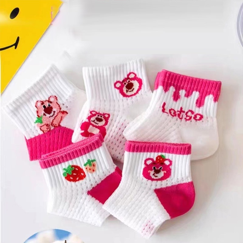 Iq Đôi Vớ Mỏng Nhẹ Thấm Hút Mồ Hôi Thoáng Khí Hình Gấu Dâu Tây Dành Cho Trẻ Em