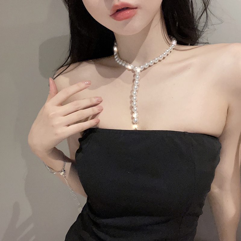 Đầm Hai Dây Màu Đen Đính Ngọc Trai Phong Cách Retro Mỹ Cho Nữ