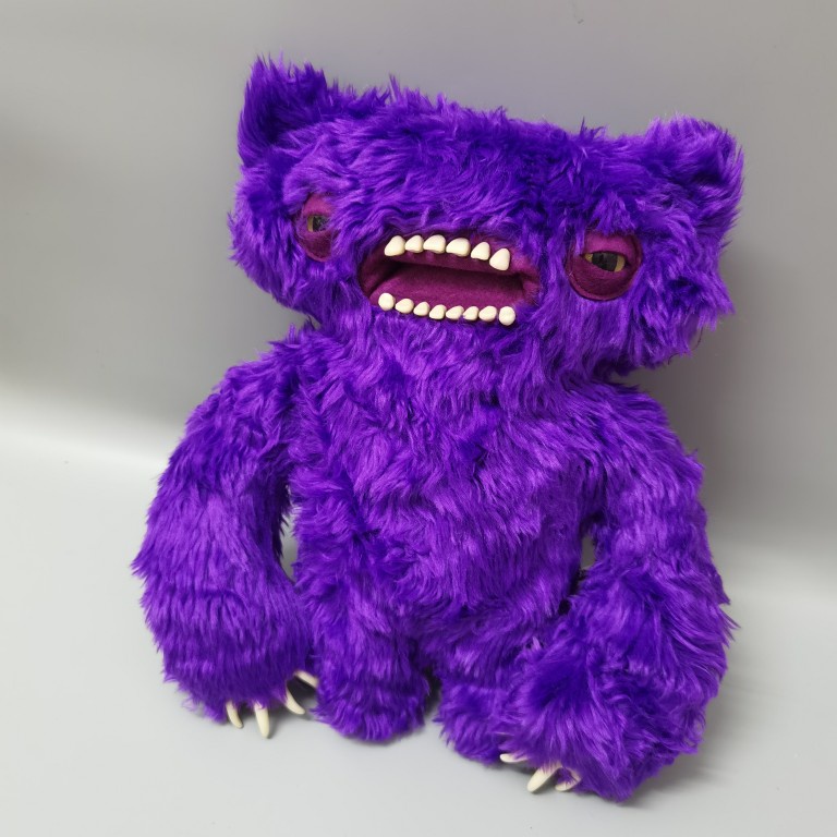 Thú Nhồi Bông Hình Quái Vật Răng To Dễ Thương