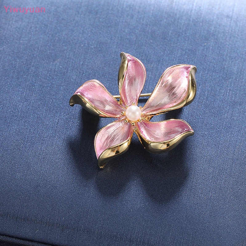 Ghim Cài Áo Hình Hoa Hồng Đính Ngọc Trai Nhân Tạo Thời Trang Mới