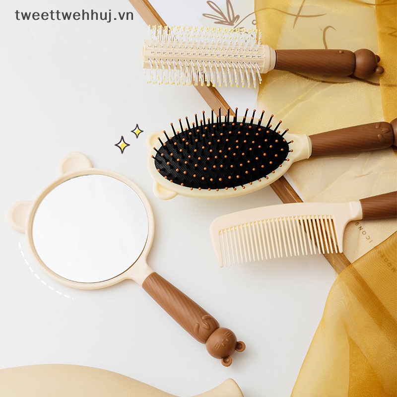 Set Bốn Lược Và Gương Trang Điểm Cầm Tay Chống Rối Hình Bia Dễ Thương