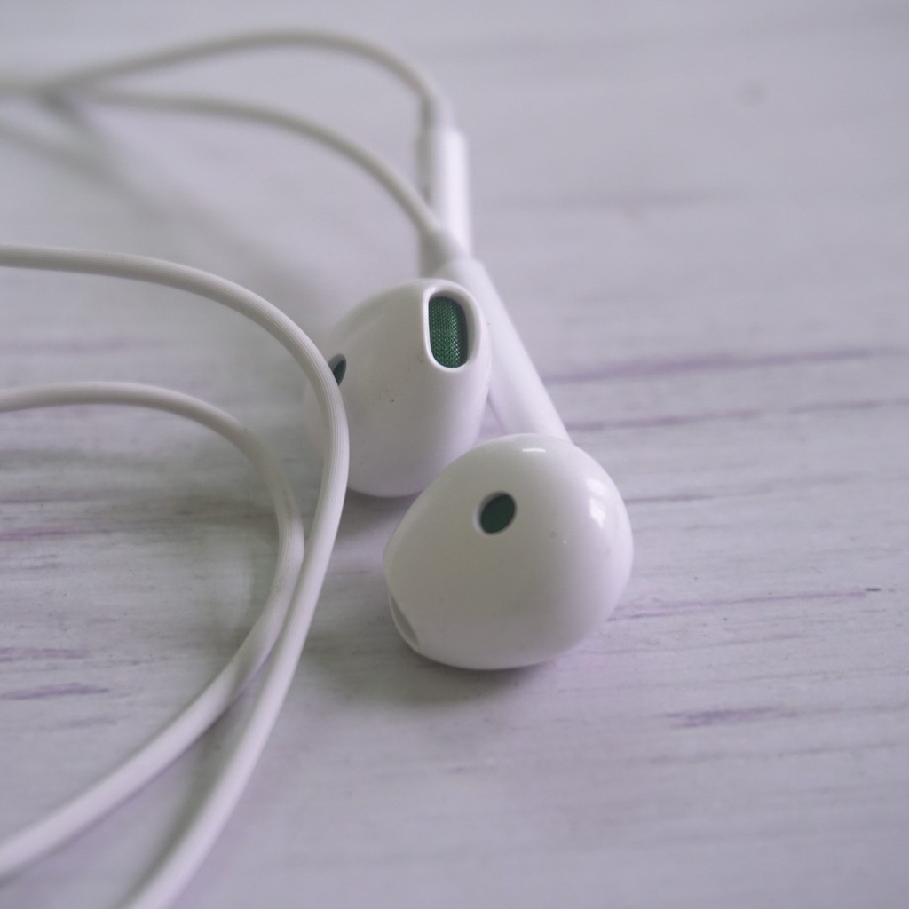 Tai nghe có dây RS2 tương thích tất cả Jack 3.5mm