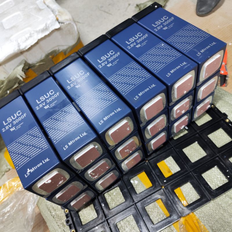 01 Siêu tụ LSUC 3000F dùng chế máy hàn cell