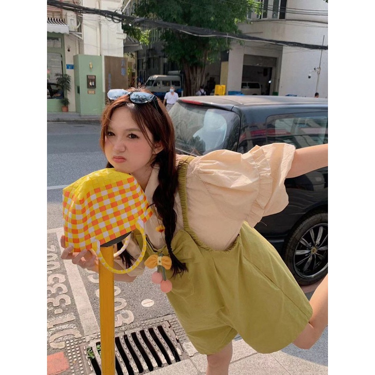 2023 summer new style loose short-sleeved shirt top + korean version fashion green suspenders