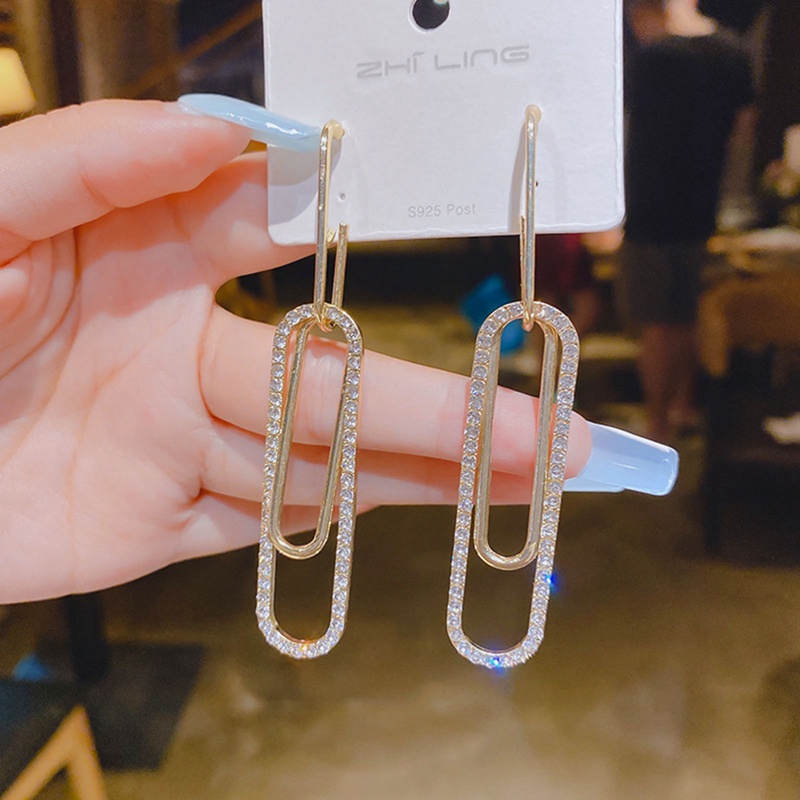 Khuyên Tai Nữ Trang Dáng Dài Tạo Hình Độc Đáo