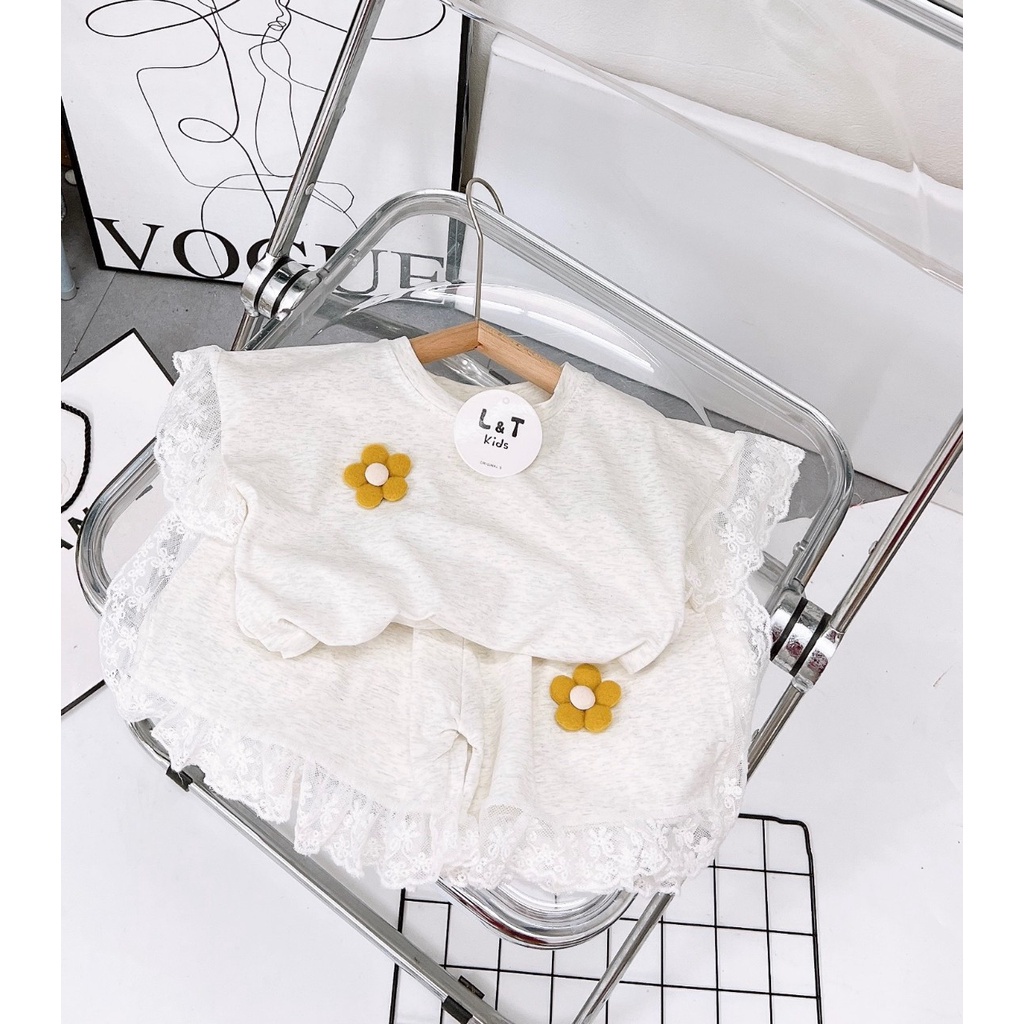 Bộ cotton tàu phối viền ren, gắn hoa len cho bé gái 8-20kg