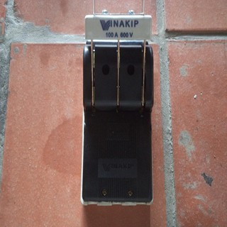 CẦU DAO 3 PHA 100A VINAKIP - 3 PHA 100 A