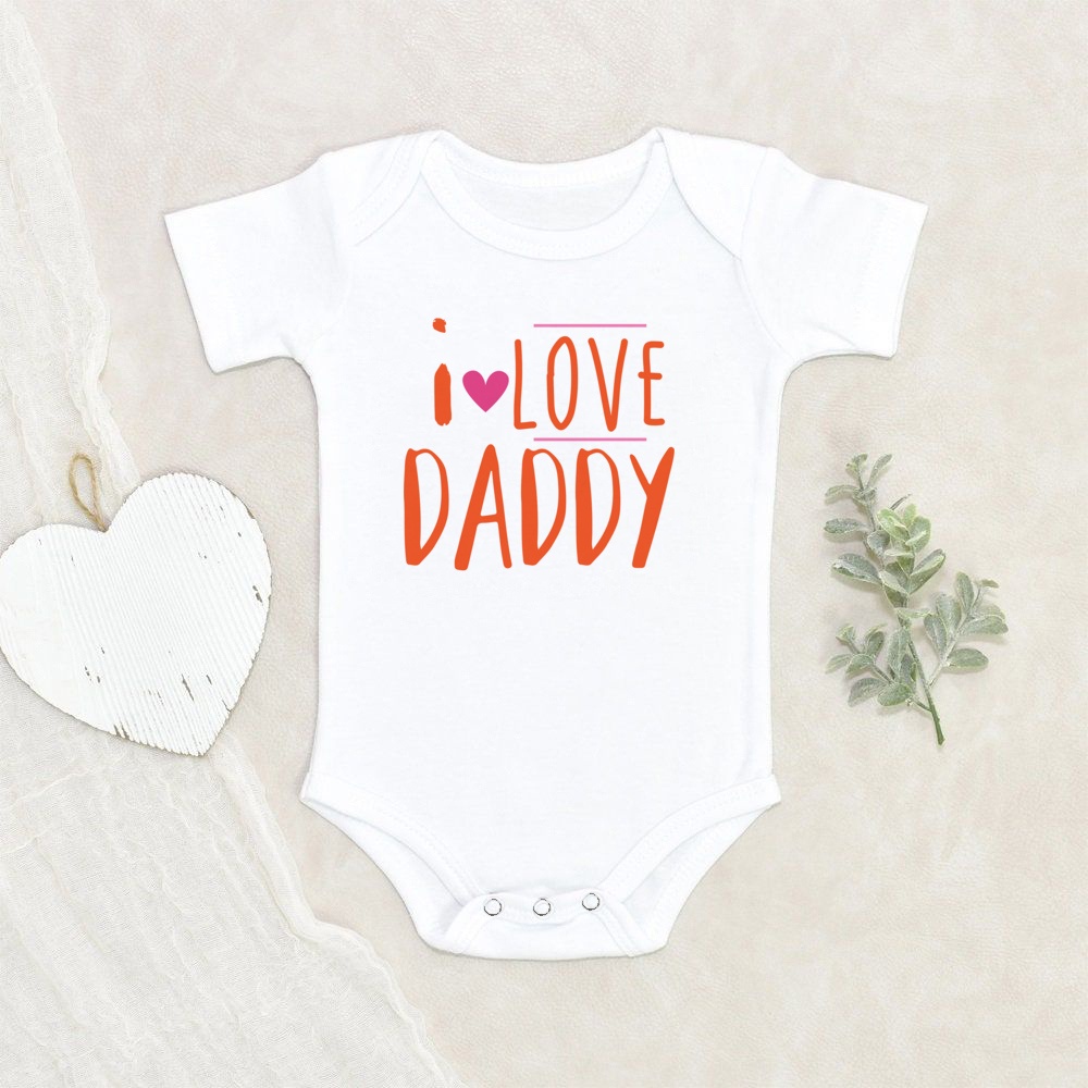 Áo Liền Quần Màu Trắng In Chữ i love my Dad Cho Bé Sơ Sinh