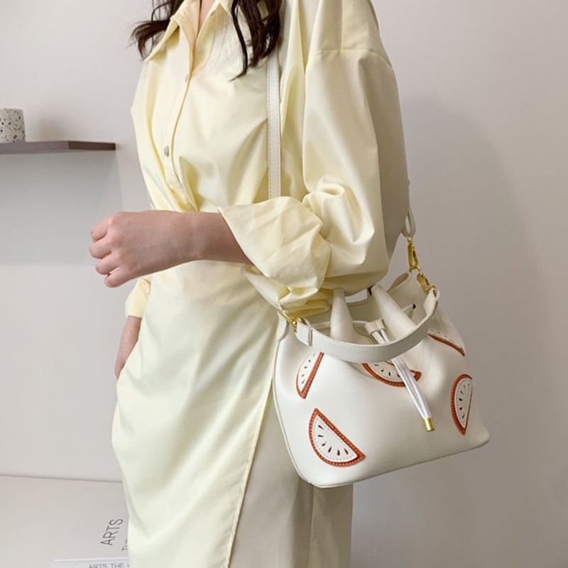 Túi Dây Rút Đeo Vai Sức Chứa Lớn Họa Tiết Trái Cây Dễ Thương Cho Nữ