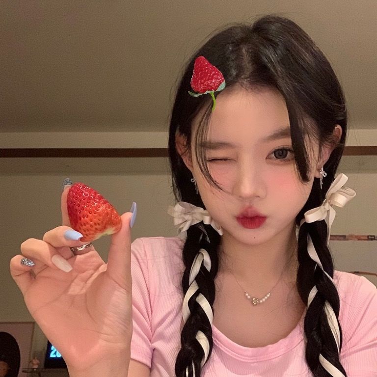 Kẹp Tóc Dâu Tây Ba Chiều Vui Nhộn ins Cho Học Sinh Hàng Có Sẵn