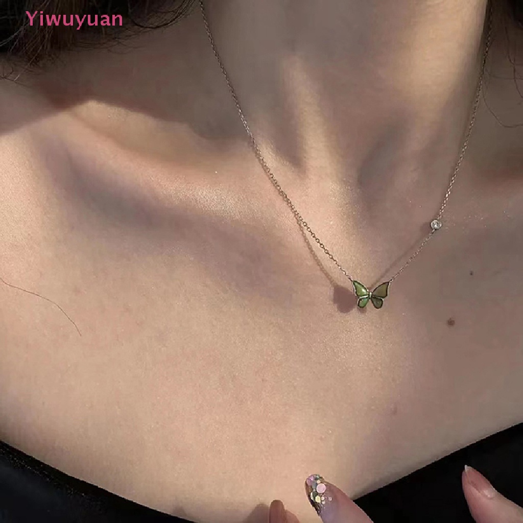 Vòng cổ Mặt Bướm Đổi Màu Theo Nhiệt Độ Bằng Thép Không Gỉ Mới