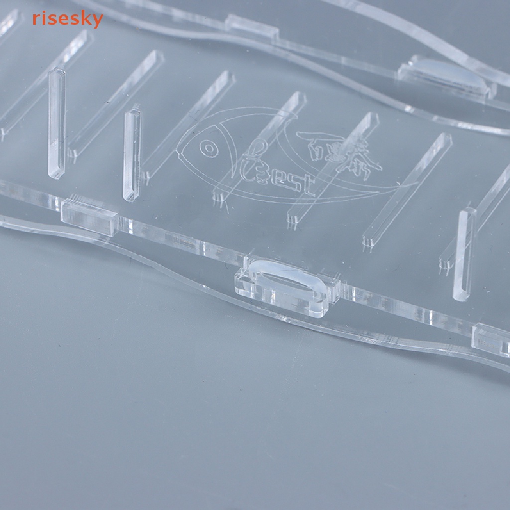 1 Giác Hút Gắn Bể Cá Bằng Acrylic Tiện Dụng