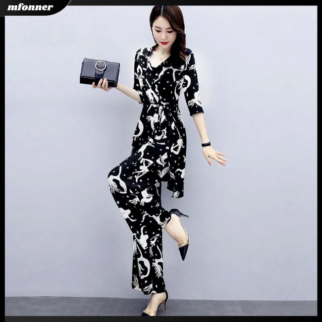 Bộ Trang Phục 2 Mảnh Gồm Áo Dáng Rộng Và Quần ống rộng In Họa Tiết Thời Trang Cho Nữ