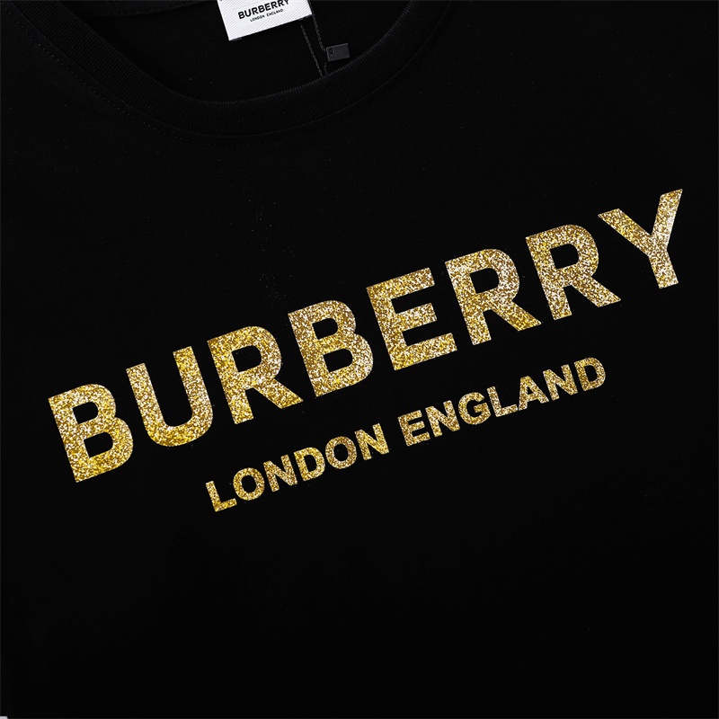 Áo Thun Tay Ngắn BU88RBE &amp; - the bright Thời Trang Mới Nhất Dành Cho Nam Và Nữ