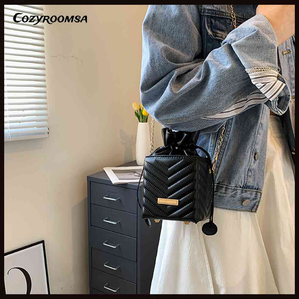 Túi Xách Phối Dây Xích Thời Trang 2022 Dành Cho Nữ