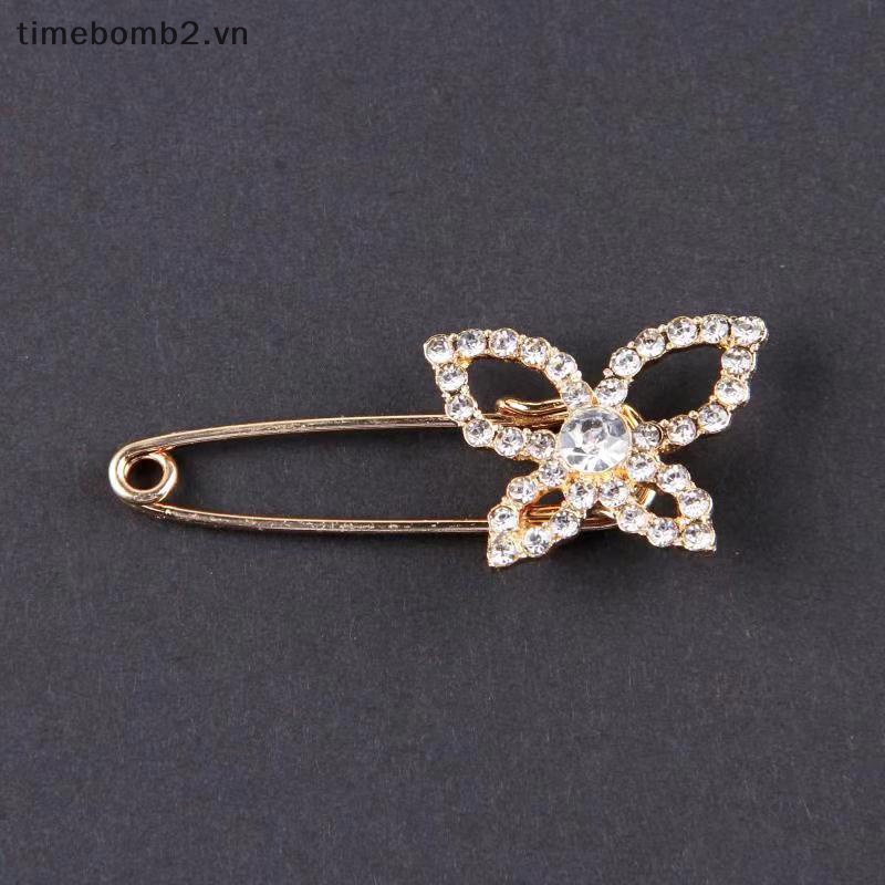 {Timebomb} Ghim Cài Áo Cardigan Bằng Hợp Kim Hình Nơ Đính Đá Ngọc Trai Chống Trượt Eo Đóng Eo Chất Lượng Tốt