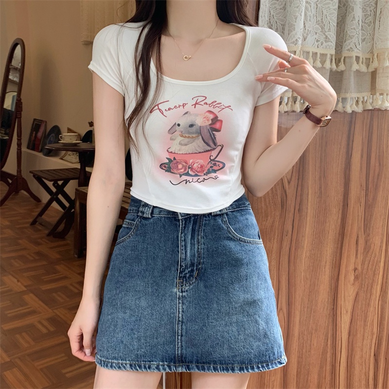 Áo Thun Croptop Ngắn Tay In Họa Tiết Thỏ Và Ly Trà Sữa Ngọt Ngào Dễ Thương Cho Nữ