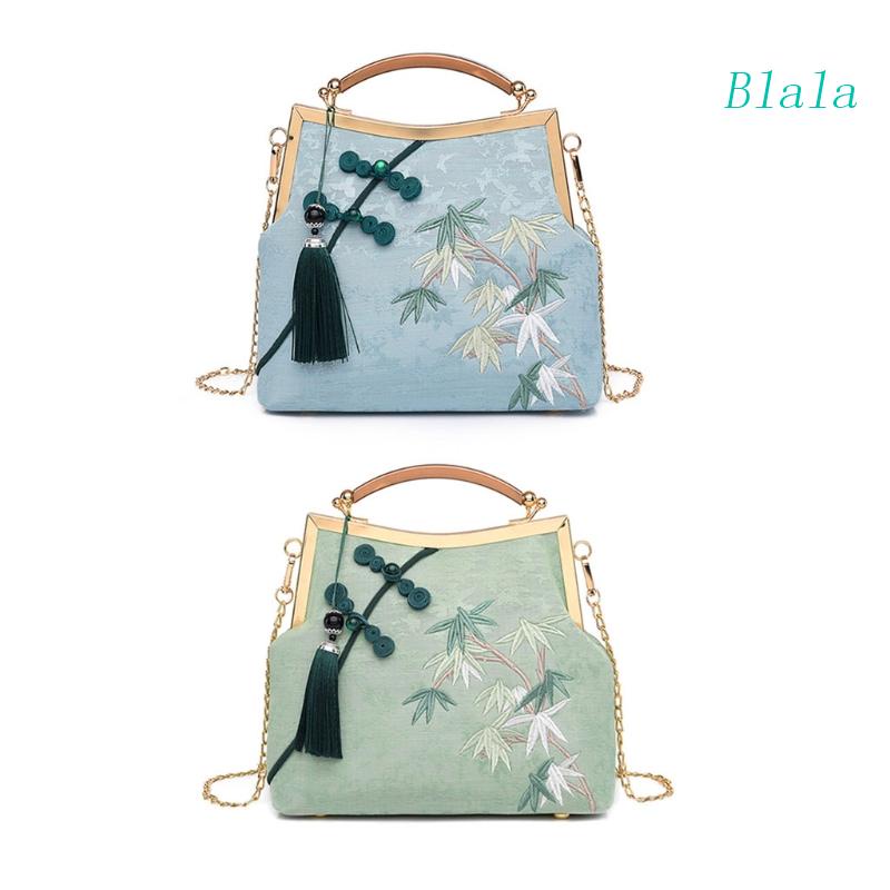 Ví Cầm Tay Thêu Hoa Phối Tua Rua Thời Trang Cho Nữ