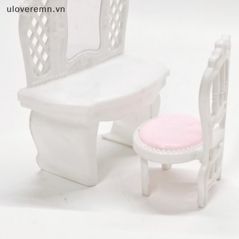 Mô Hình Đồ Trang Điểm Bằng Nhựa Tỉ Lệ 1: 12 Cho Nhà Búp Bê